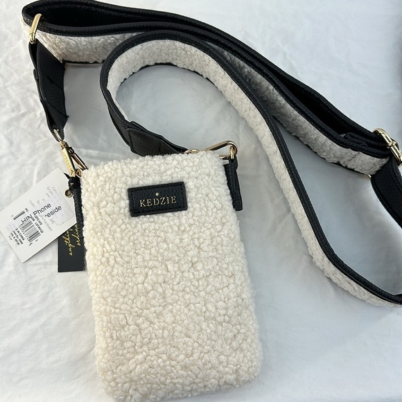 NWT Kedzie Sherpa Phone Bag - Picture 3 of 10
